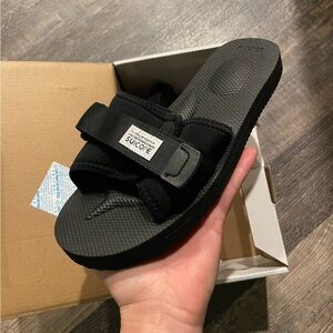 SUICOKE BRAND NEW!! Never worn